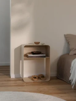 Comodino in metallo di design fatto a mano Damio