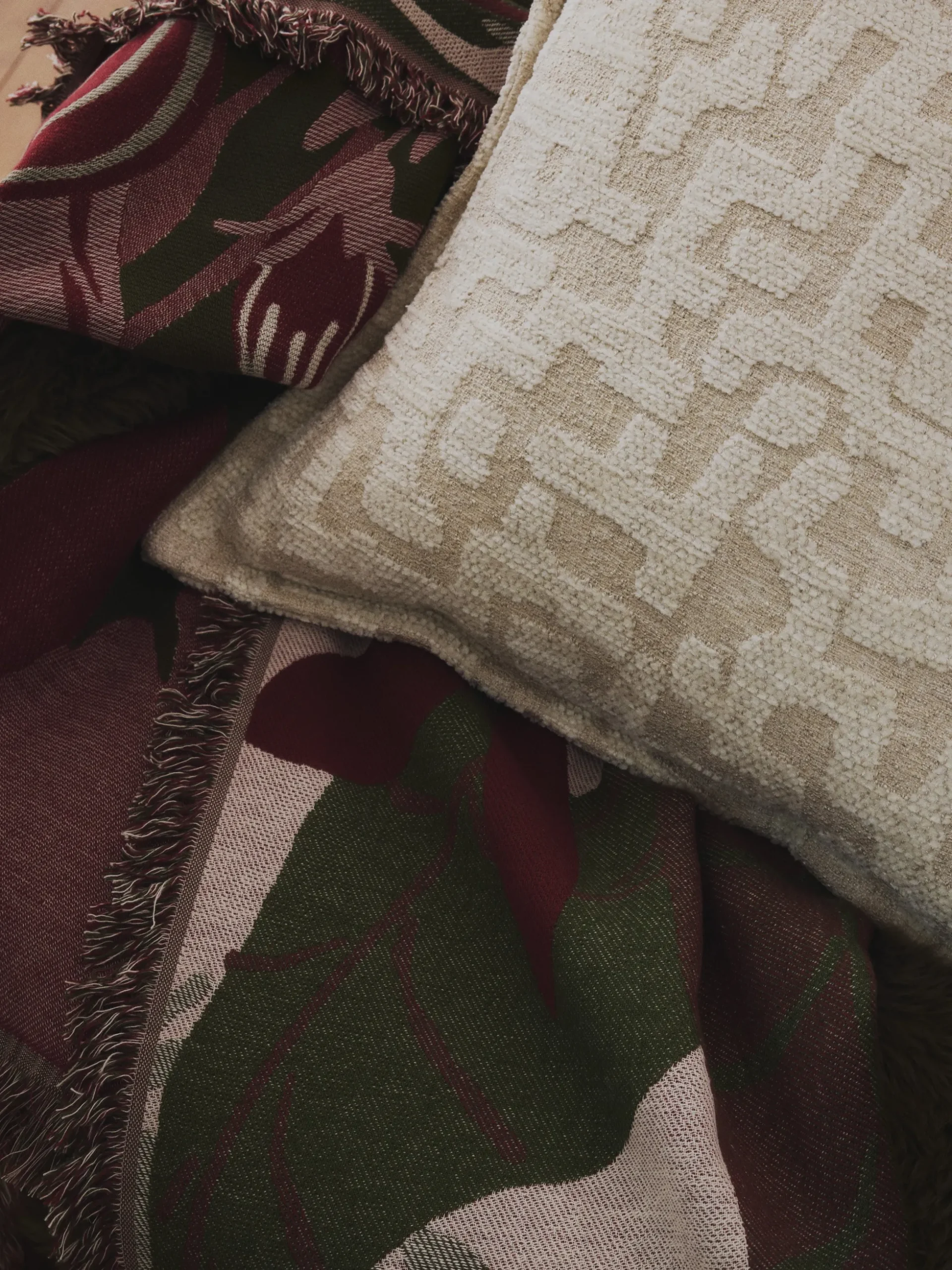 Coperta reversibile con frange Latisha