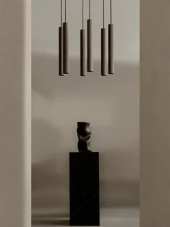 Lampada a sospensionepiccola con superficie rigata Tubulaire, alt. 48 cm
