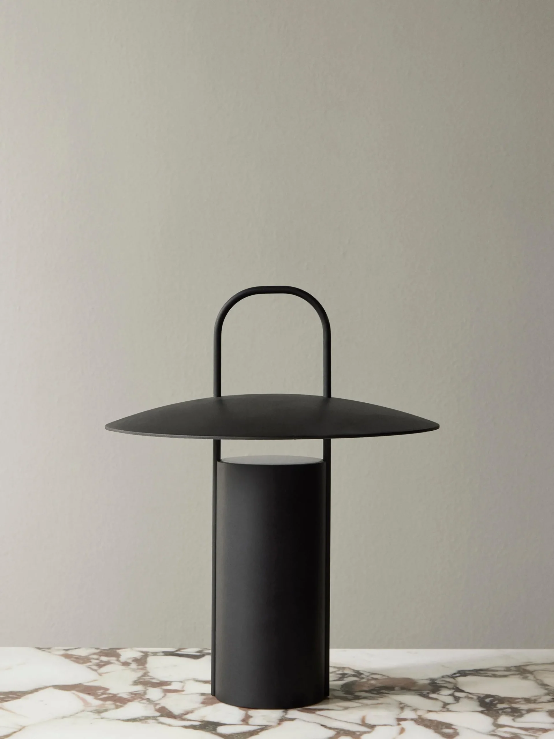 Lampada da tavolo a LED con luce regolabile e porta USB Ray