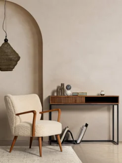 Poltrona lounge in teddy con braccioli Moritz