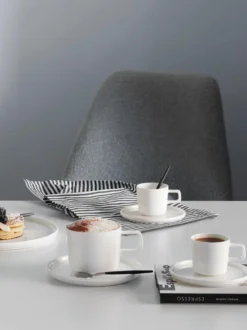 Set di 6 tazzine da caffè con piattino in Fine Bone China Oco