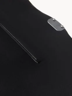 Specchio a figura intera con cornice ondulata in metallo Reggie