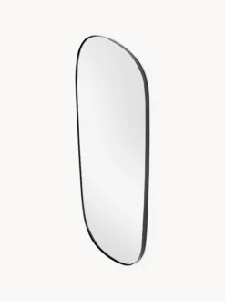 Specchio da parete dalla forma curva Oiva