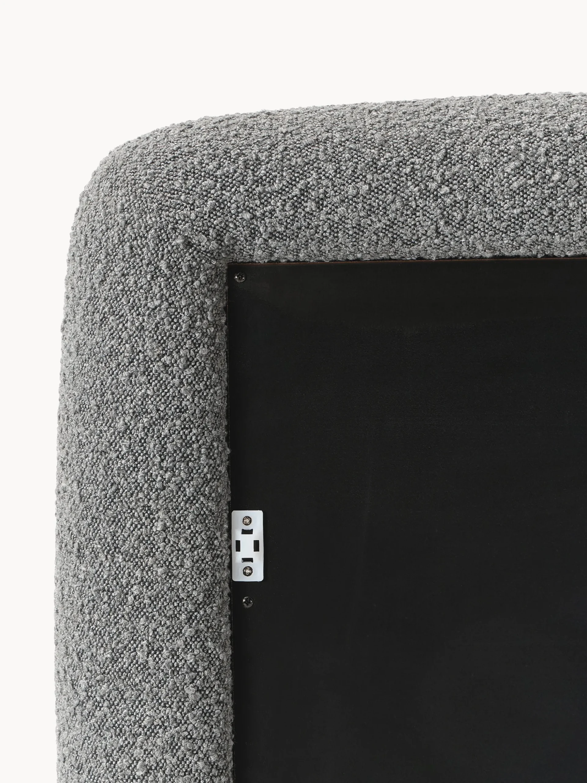 Westwing | Crosby Studios, Specchio da parete con cornice in bouclé Glace